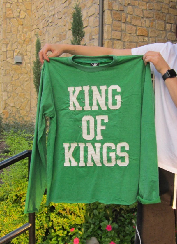 King Of Kings Long Sleeve – 1n God's Hands